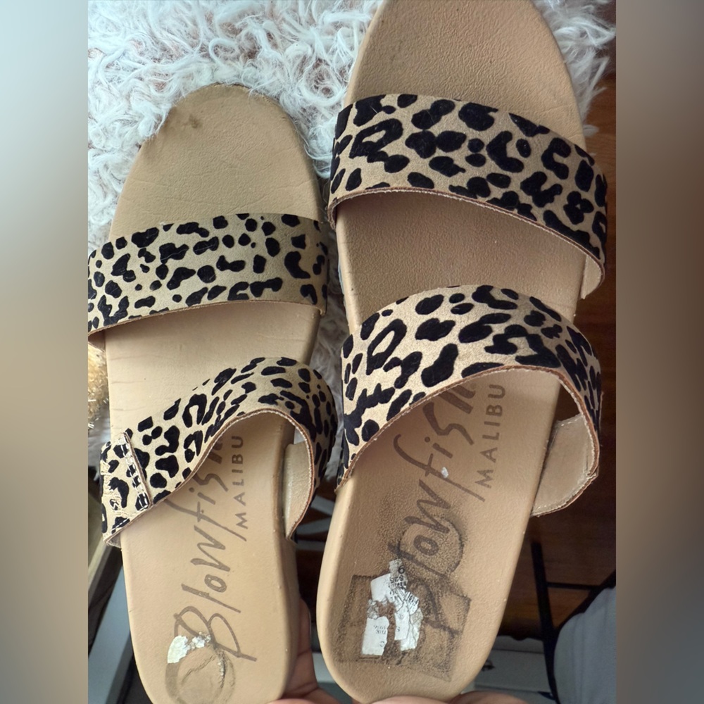 Blowfish Tan and Black Sandals with Versatile Style